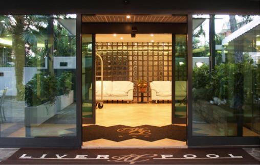 Hotel Liverpool Cervia Ngoại thất bức ảnh